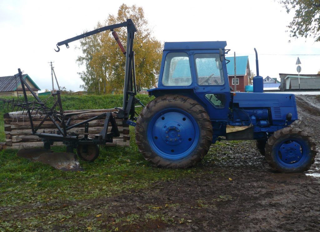 Права на трактор в Ленинградской Области